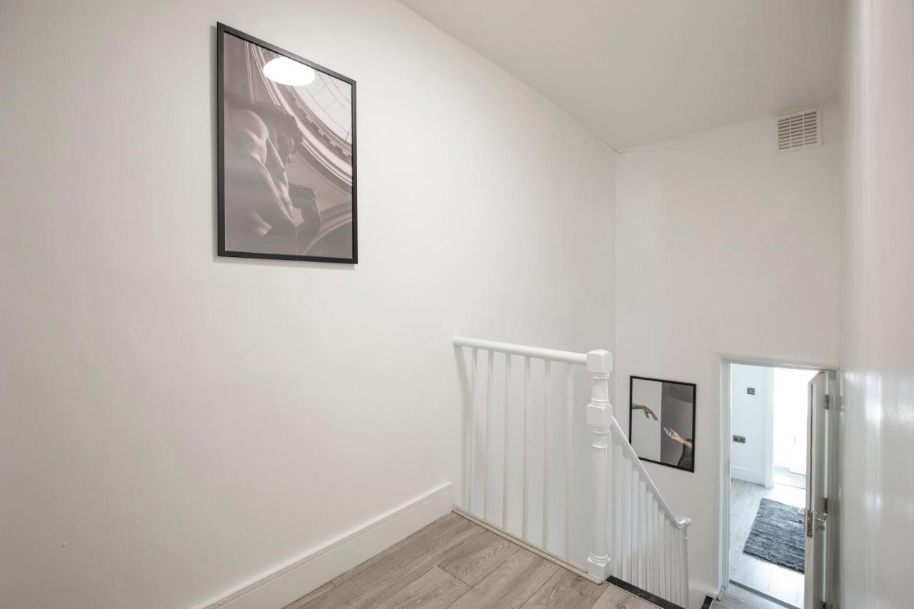 Spacious Serenity In The Heart Of Central London Exteriör bild